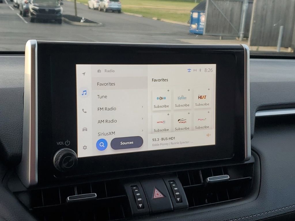 Used 2023 Toyota RAV4 XLE Premium image 20