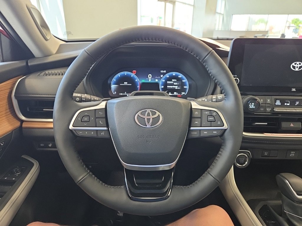 New 2025 Toyota Grand Highlander AWD image 25