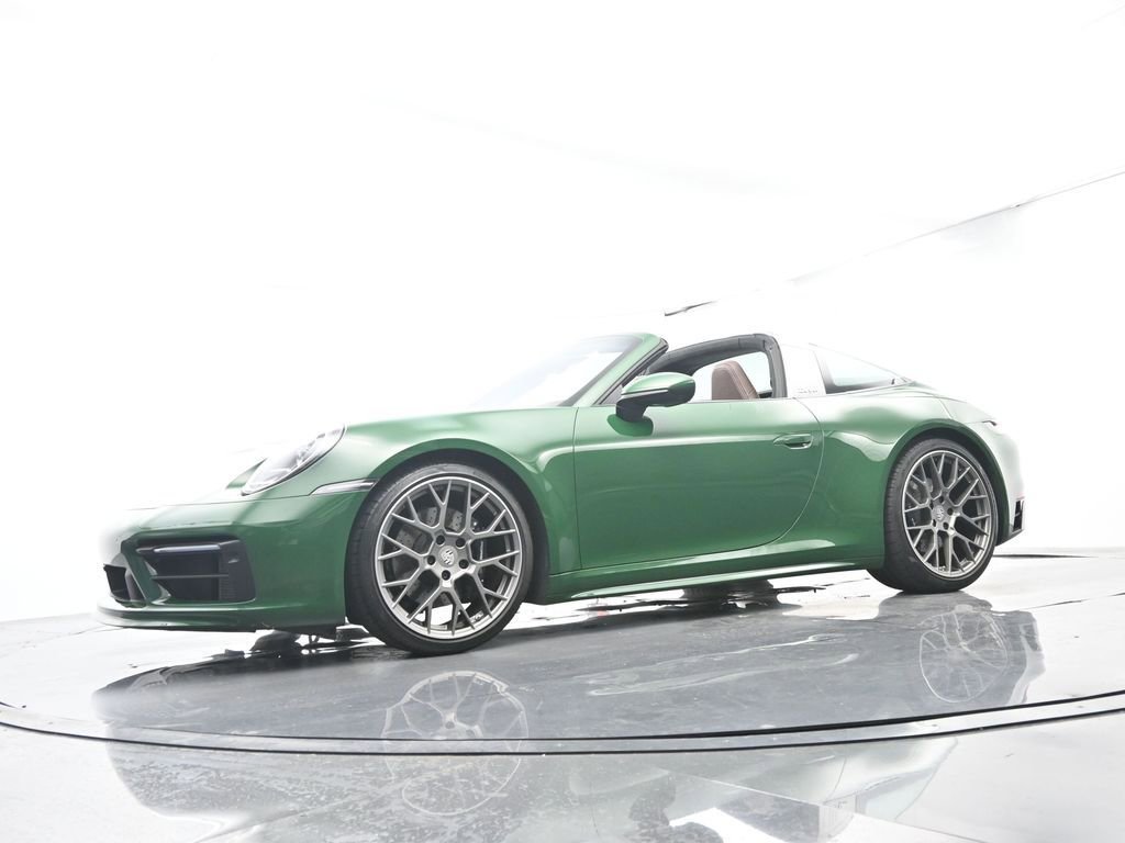 Certified 2024 Porsche 911 Targa 4S AWD/4WD image 58
