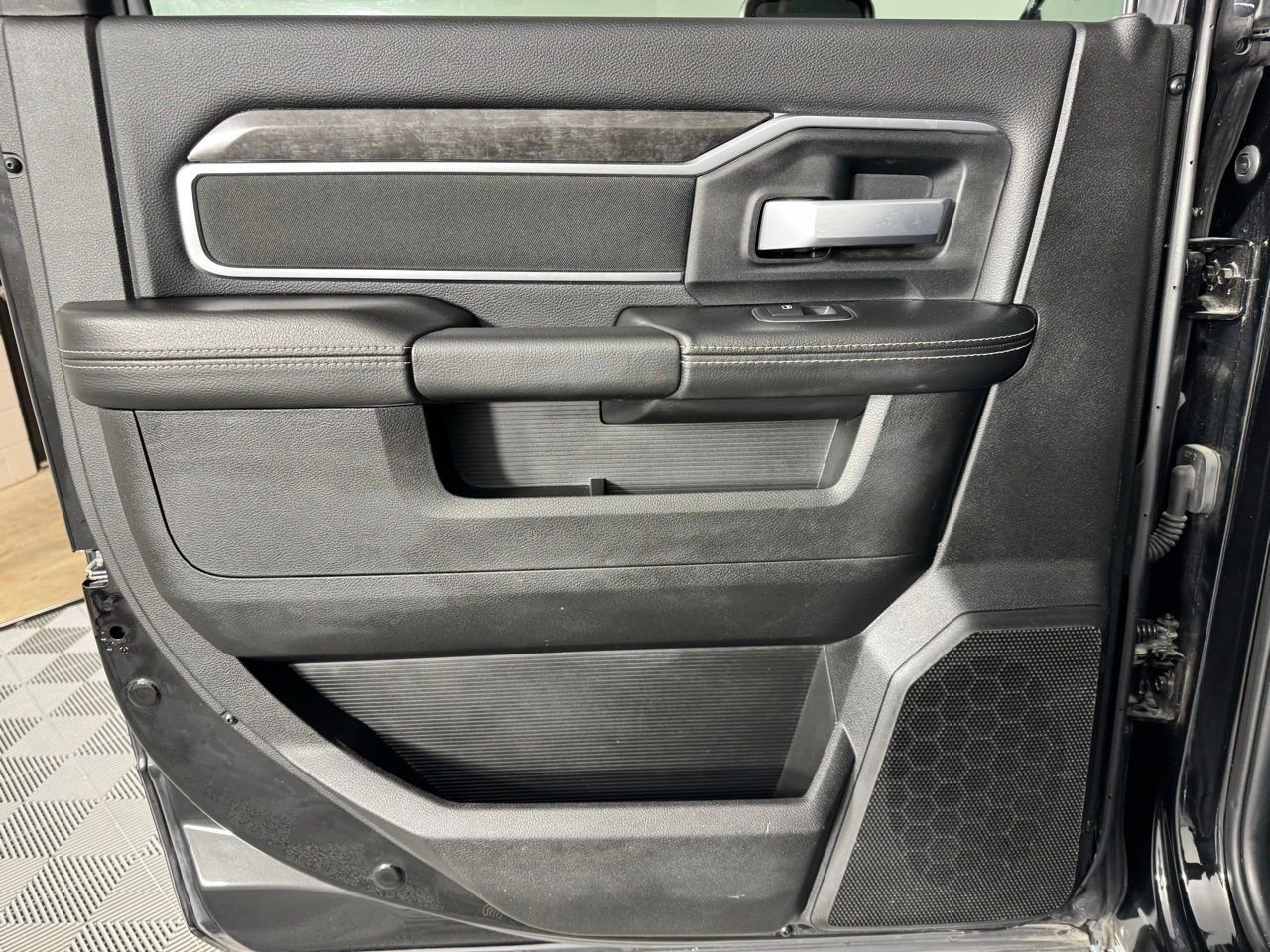 Used 2024 RAM 2500 Big Horn w/ Bed Utility Group image 20