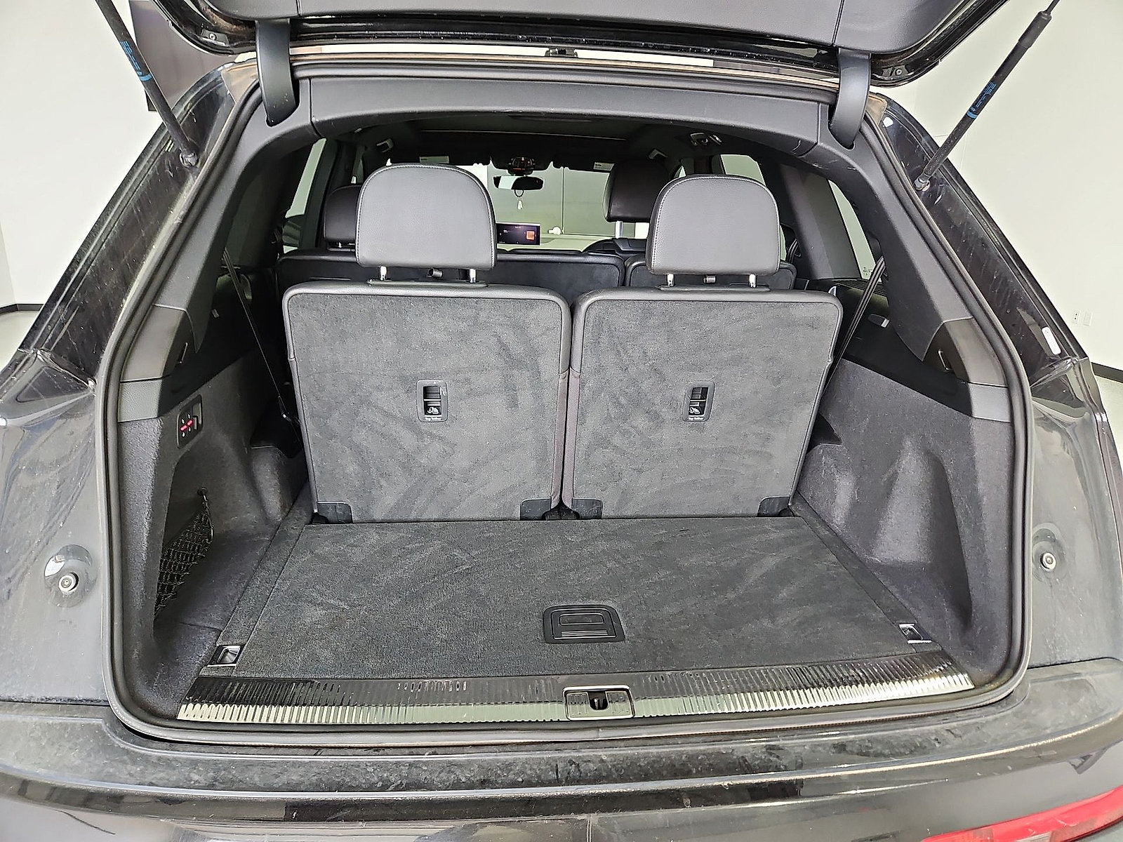 Used 2019 Audi Q7 3.0T Premium AWD/4WD image 12