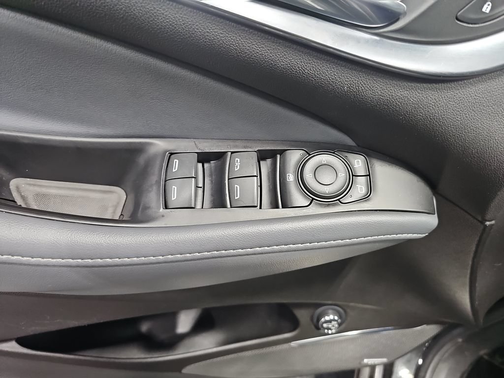 Used 2021 Buick Enclave Essence w/ Sound and Sites Package AWD/4WD image 29