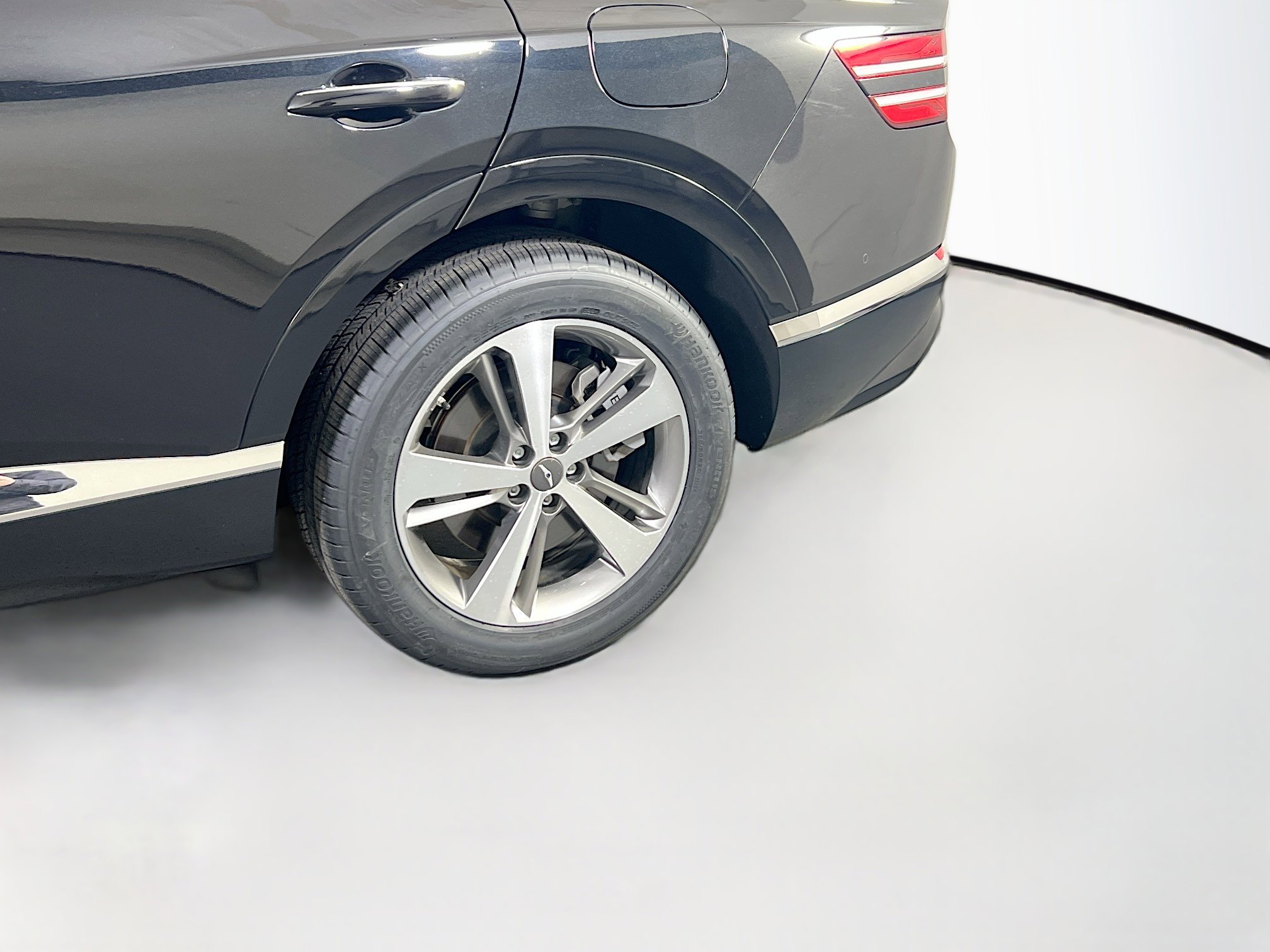 Used 2024 Genesis GV80 3.5T image 32
