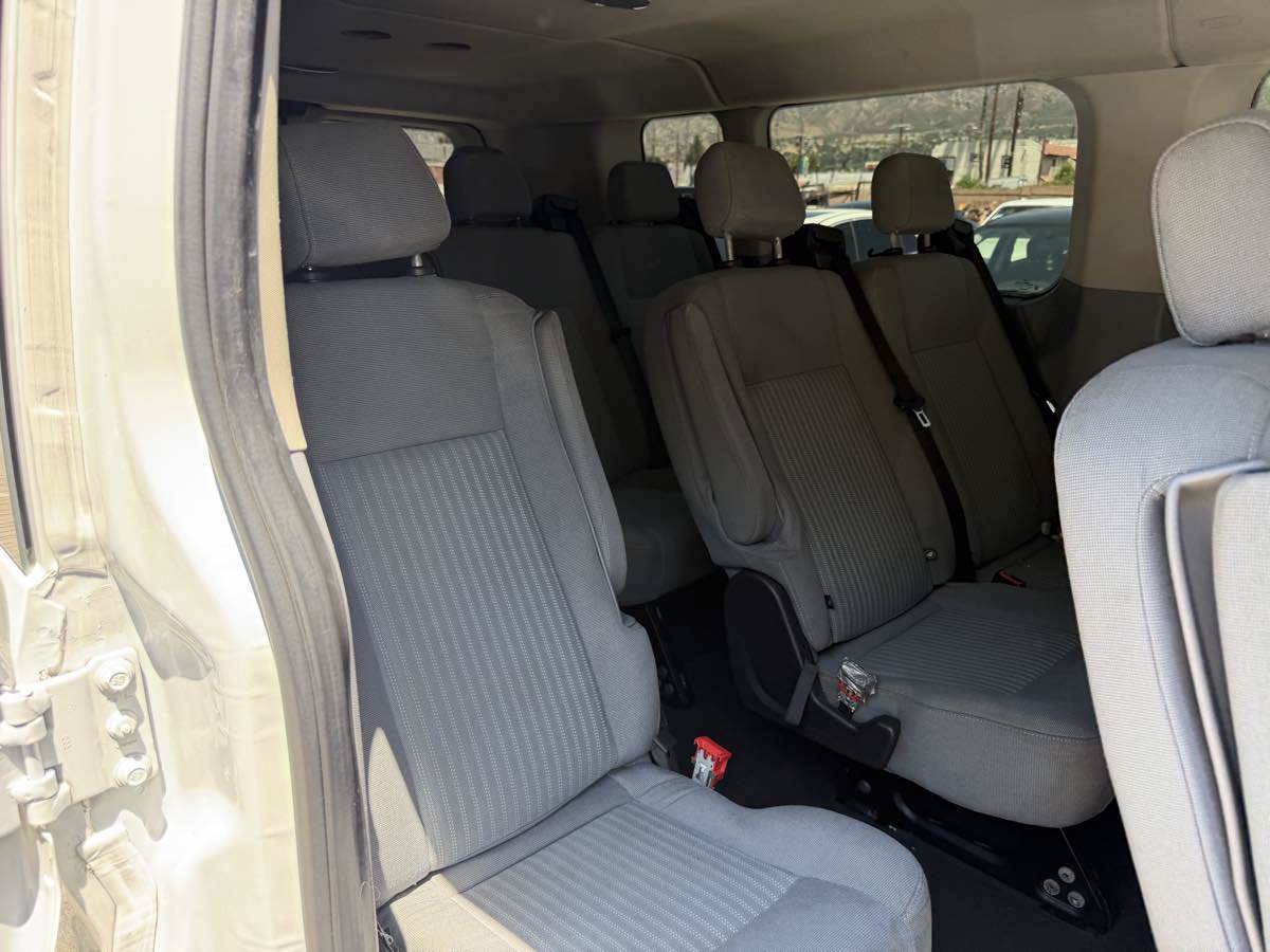 Used 2015 Ford Transit 350 XLT RWD image 10