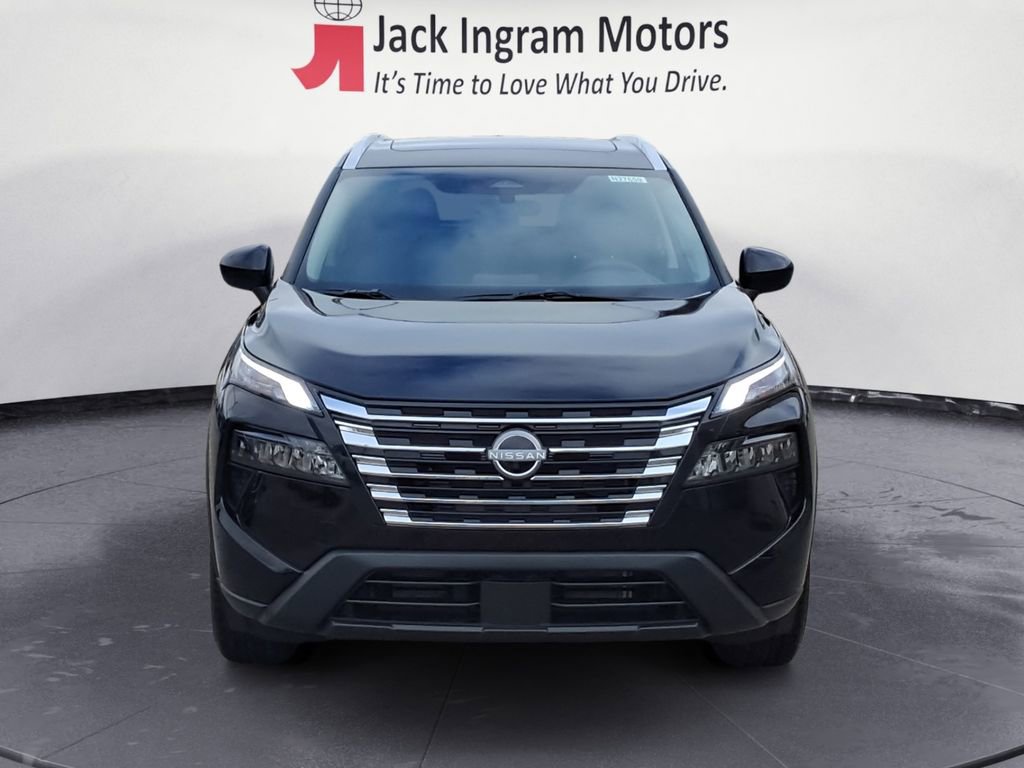 New 2026 Nissan Rogue SV image 8