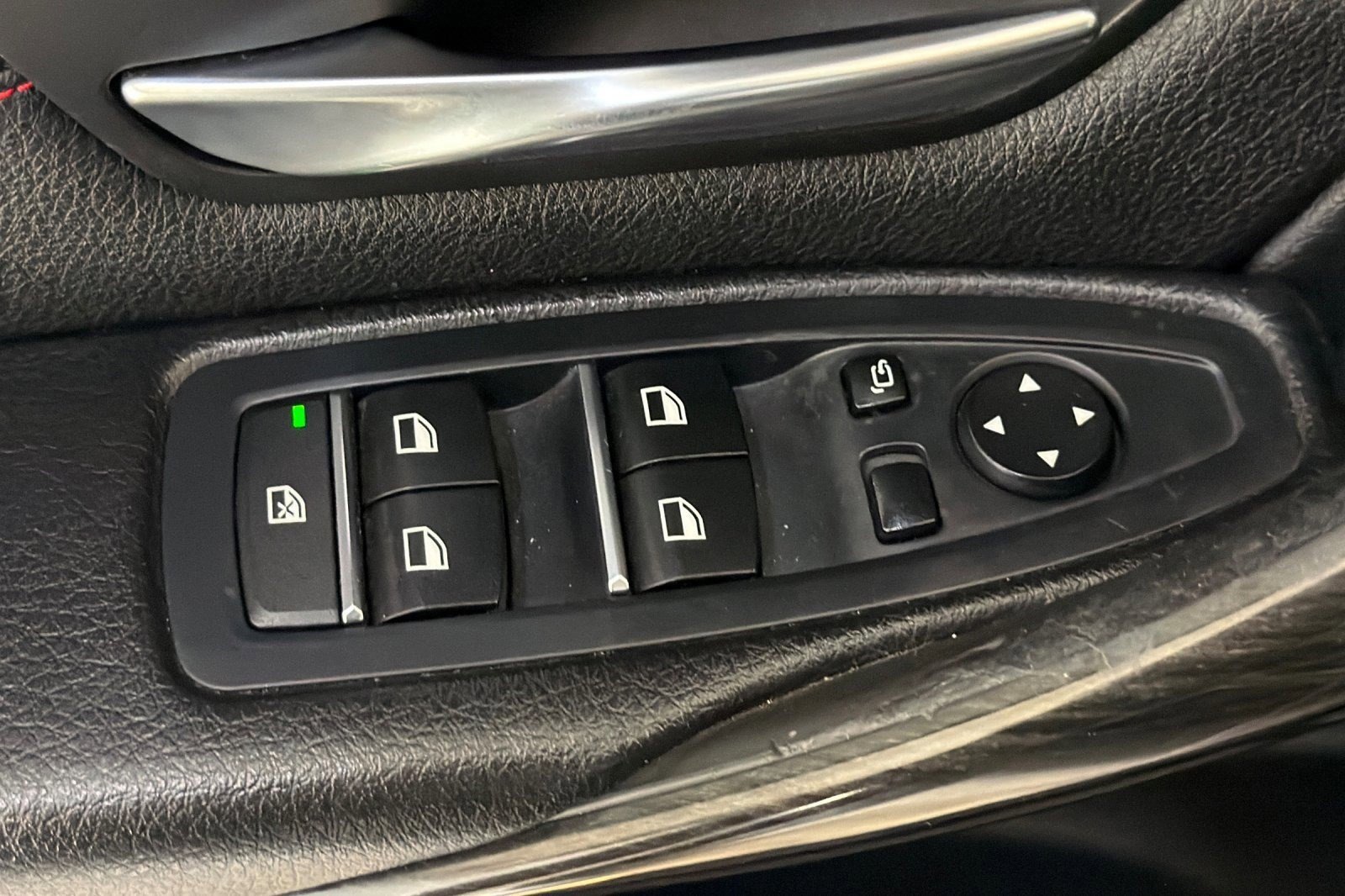 Used 2016 BMW 328i Sedan RWD image 13