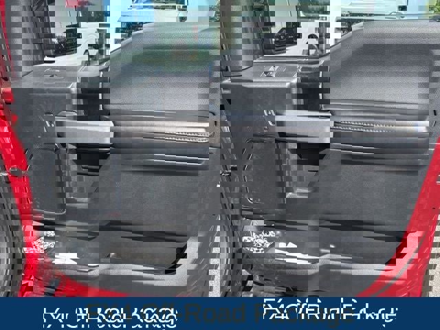 Used 2018 Ford F150 Platinum w/ Equipment Group 701A Luxury image 11