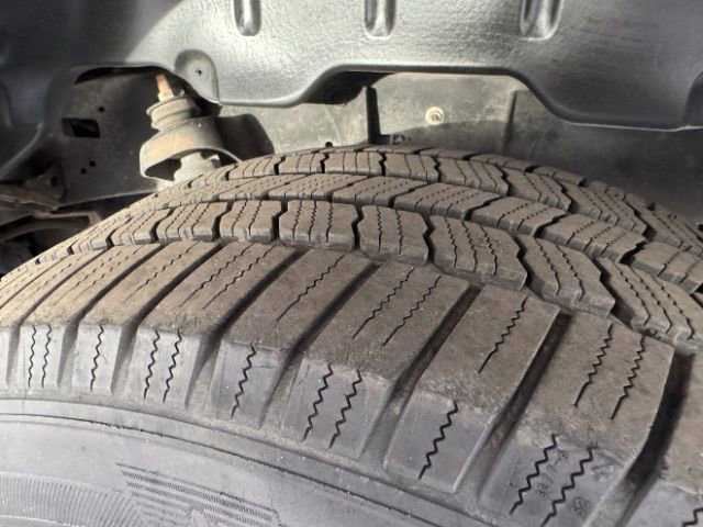 Used 2015 Toyota Tundra SR5 w/ SR5 Upgrade Package image 38