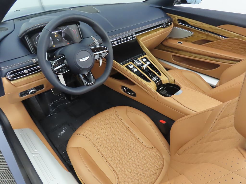 Used 2026 Aston Martin DB12 Convertible RWD image 17