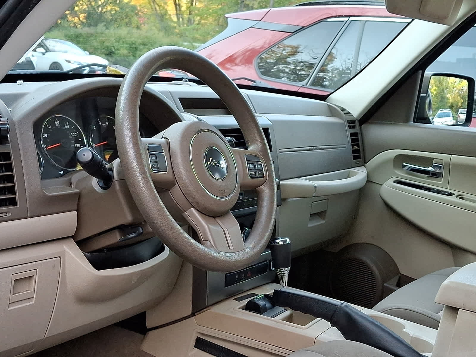 Used 2012 Jeep Liberty Sport w/ Driver Convenience Group AWD/4WD image 11