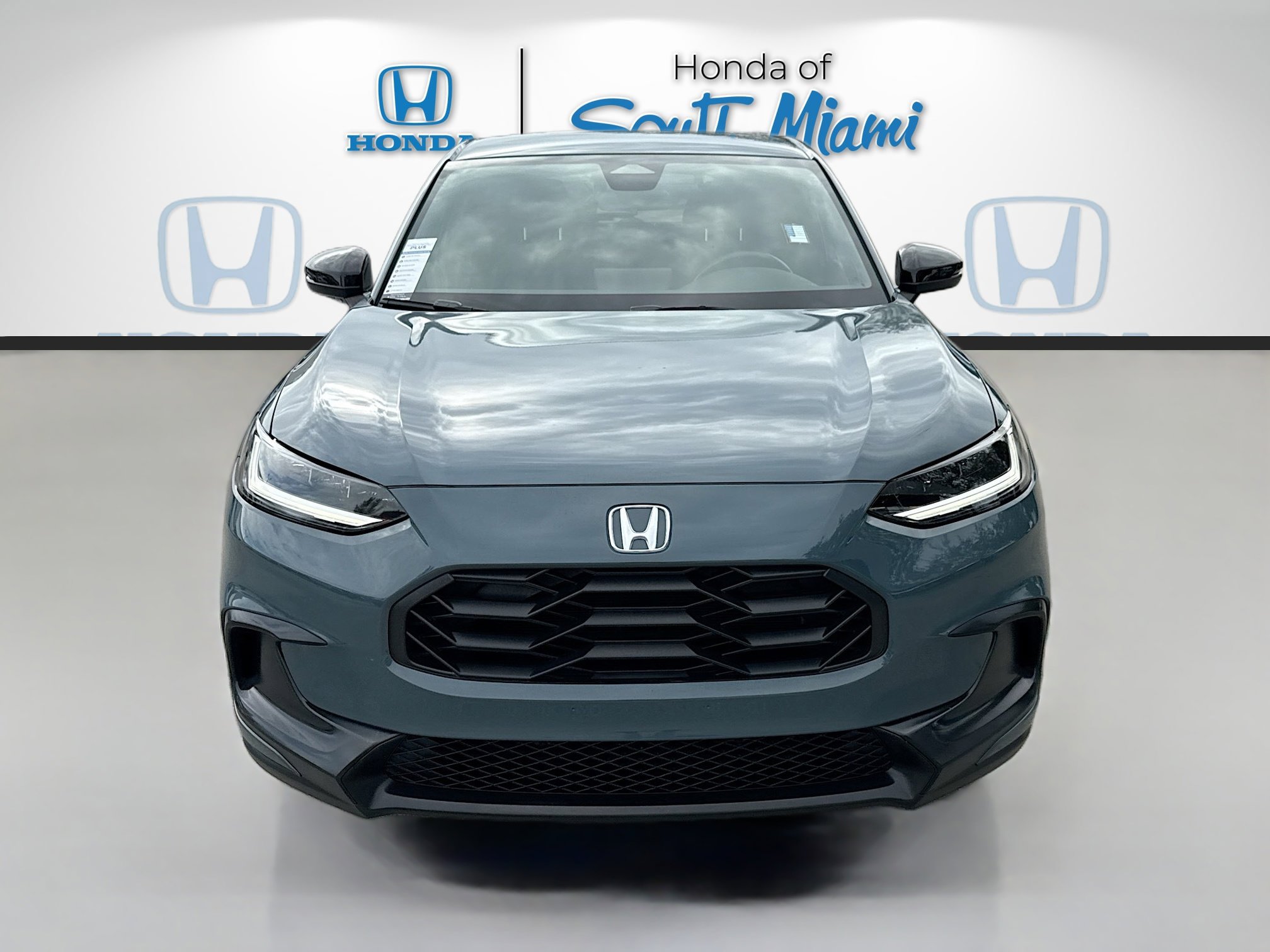 Used 2023 Honda HR-V Sport image 2