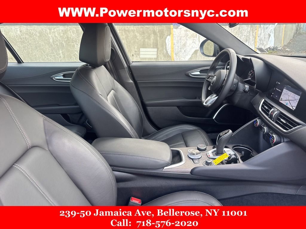 Used 2022 Alfa Romeo Giulia Ti image 16