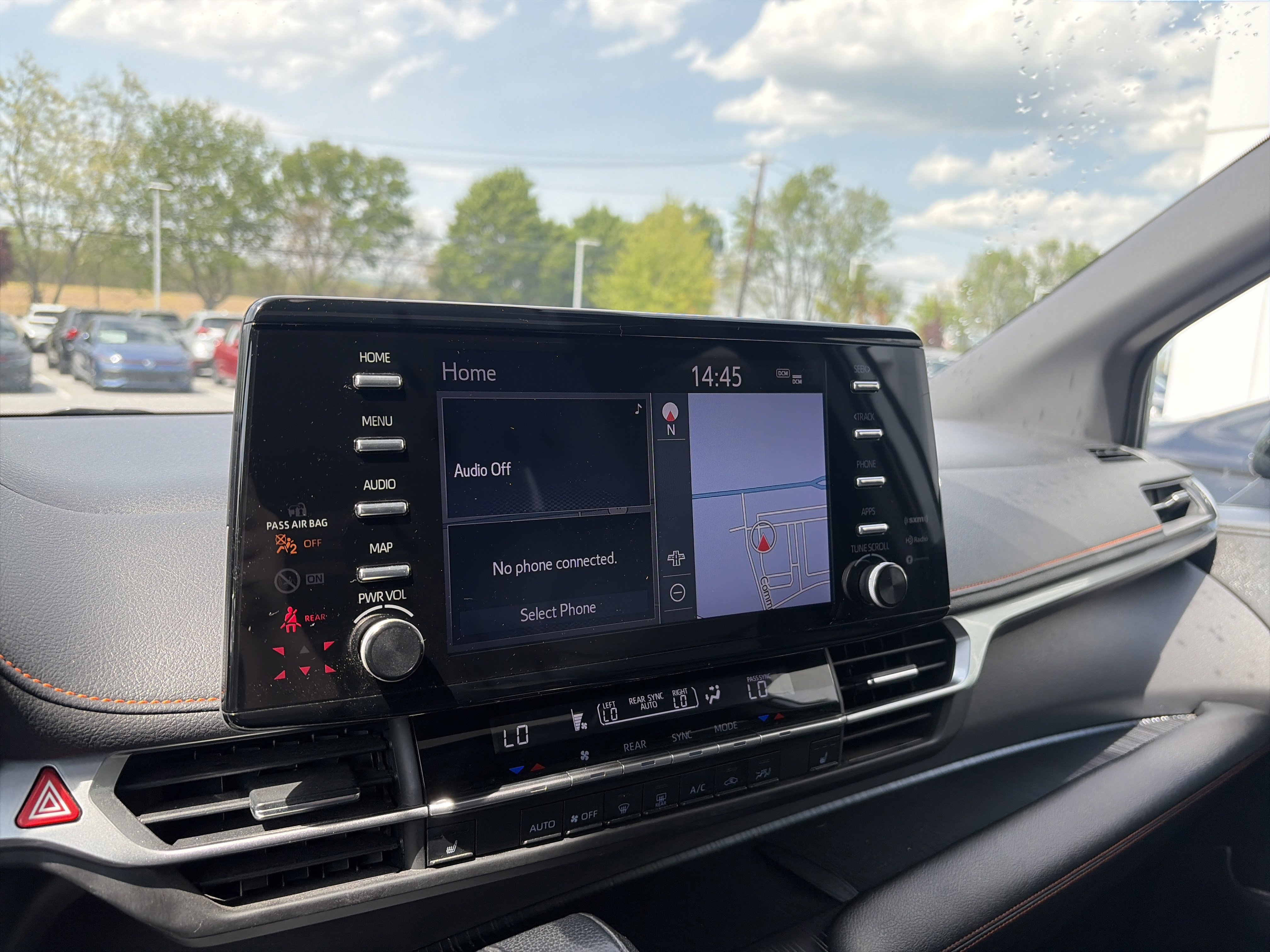 Used 2022 Toyota Sienna XSE AWD/4WD image 43
