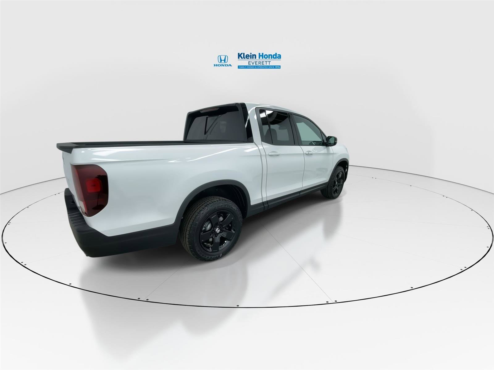 New 2026 Honda Ridgeline Black Edition image 2