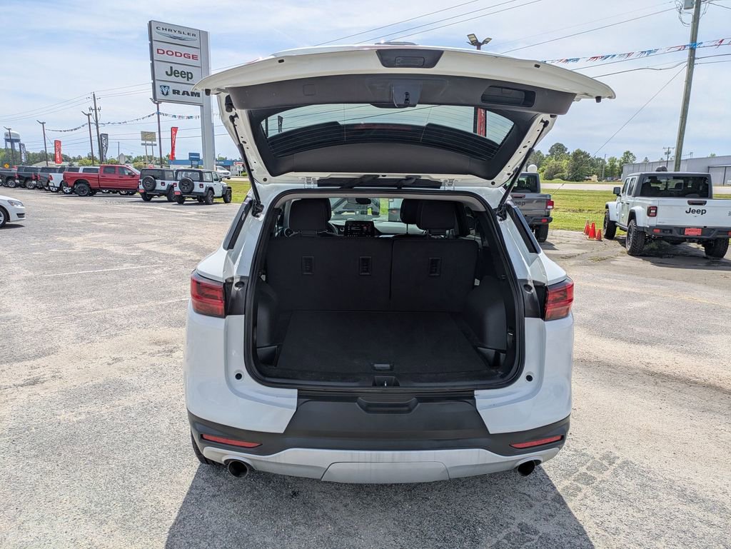 Used 2025 Chevrolet Blazer LT image 31
