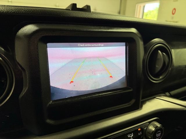 Used 2022 Jeep Wrangler Unlimited Sport AWD/4WD image 19