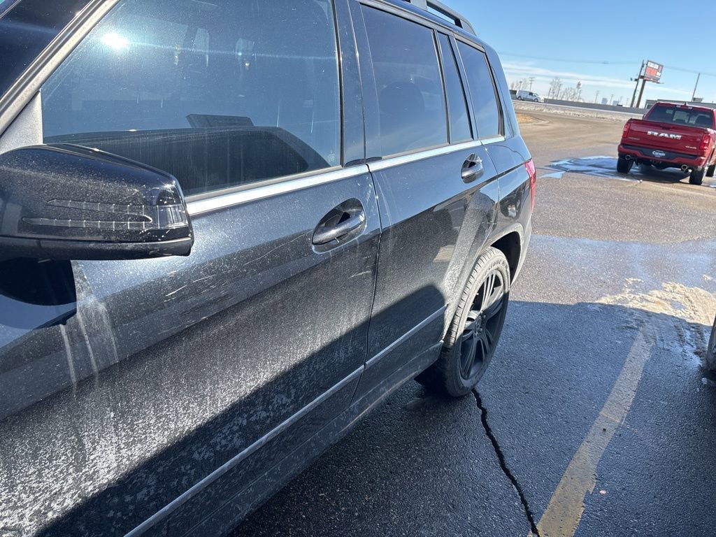 Used 2013 Mercedes-Benz GLK 350 4MATIC image 4