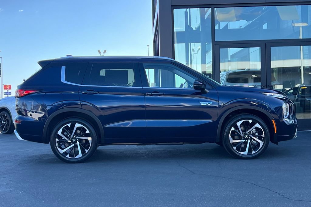 New 2025 Mitsubishi Outlander SEL AWD/4WD image 4