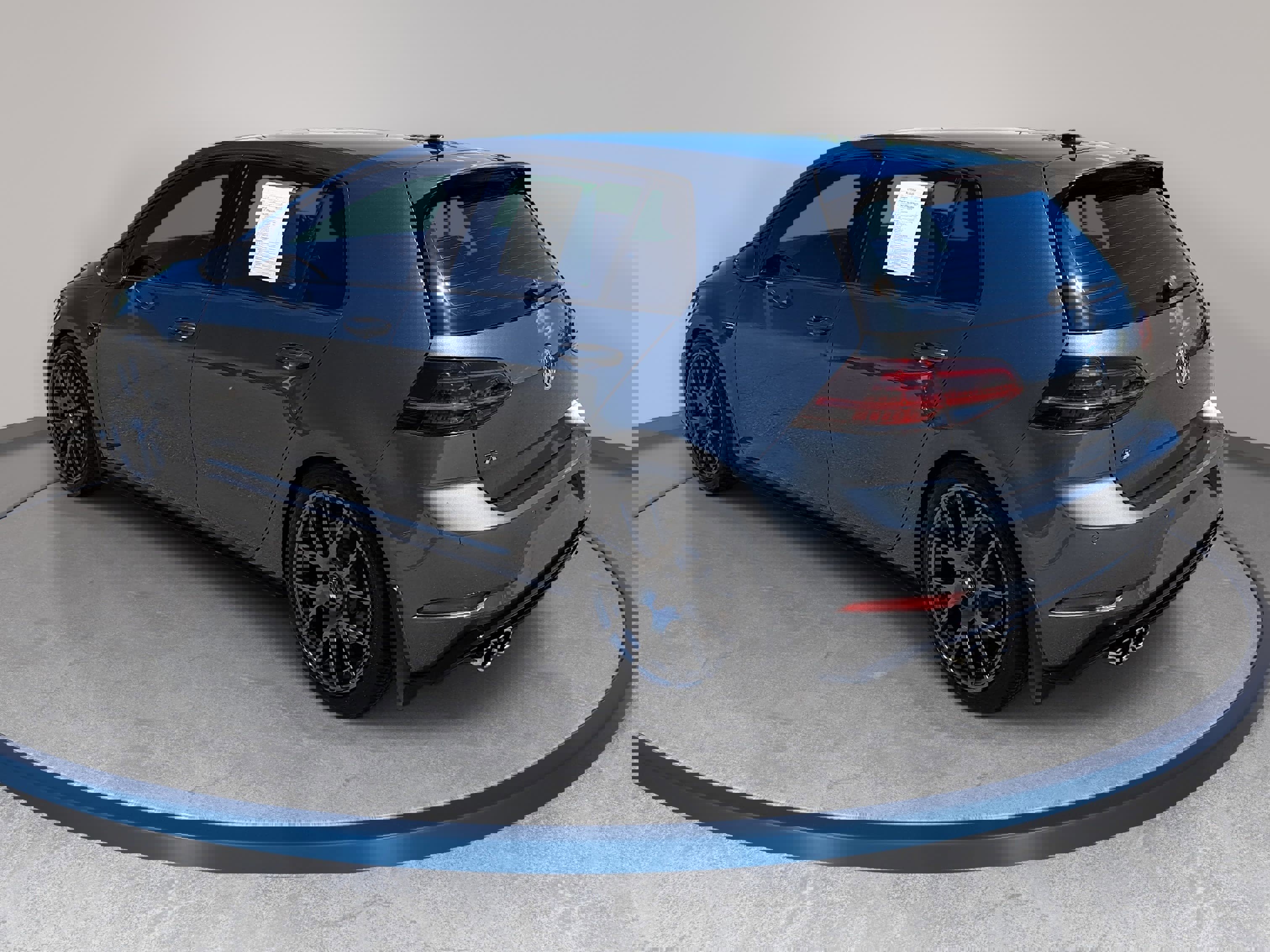 Used 2018 Volkswagen Golf R 4-Door image 7