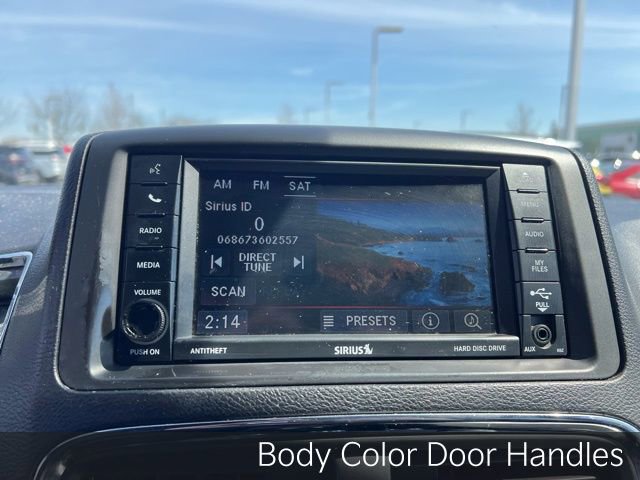 Used 2016 Dodge Grand Caravan SE image 17