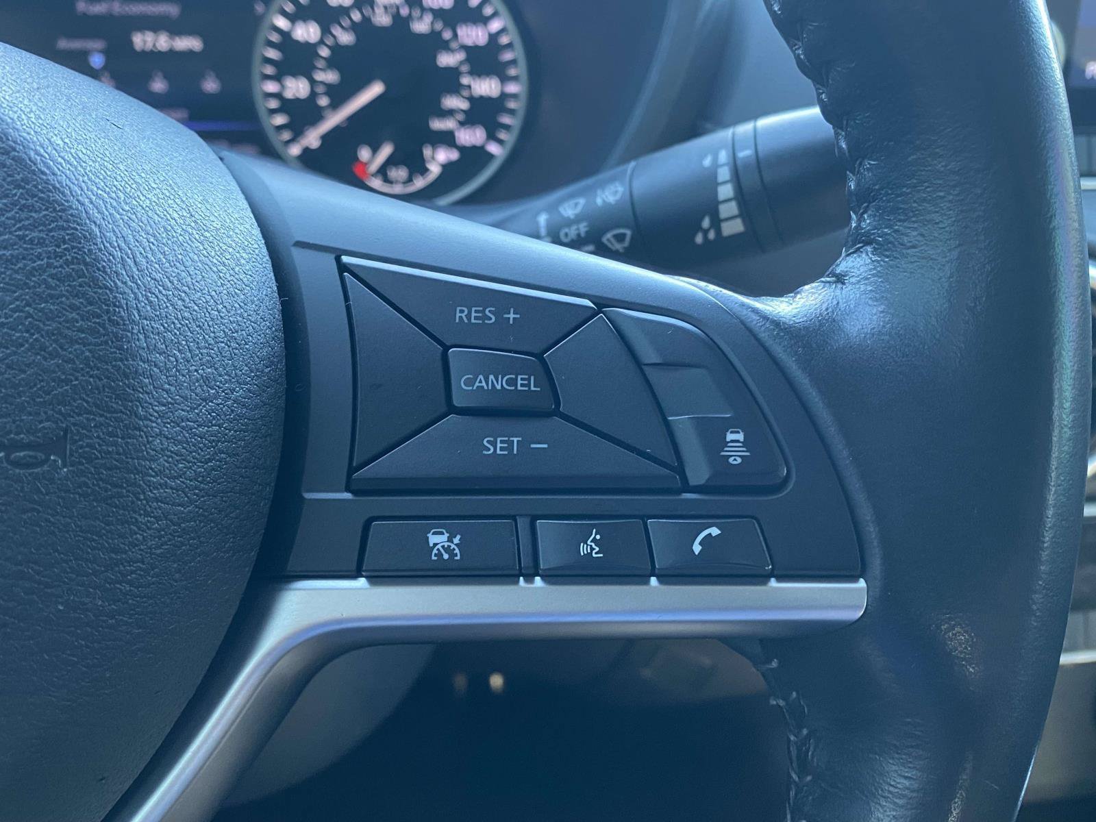 Used 2021 Nissan Sentra SV FWD image 31