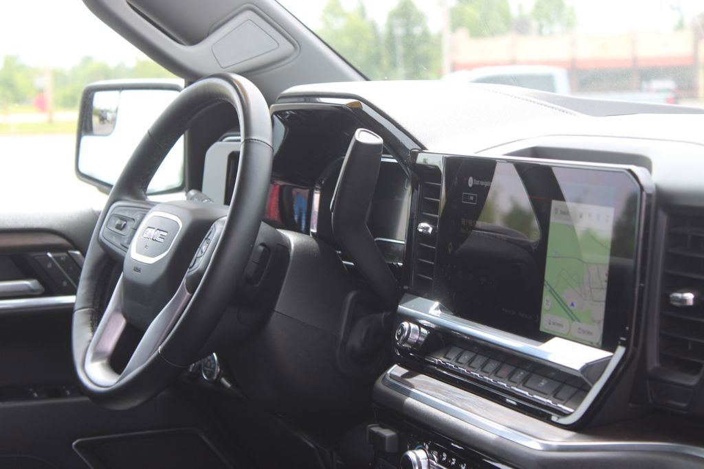 Used 2025 GMC Sierra 1500 SLT AWD/4WD image 28