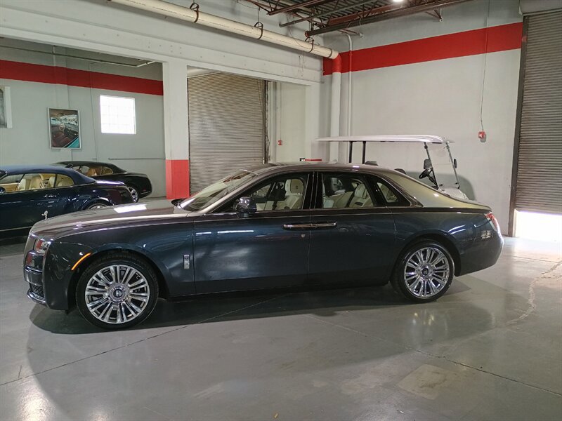 Used 2021 Rolls-Royce Ghost AWD/4WD image 2