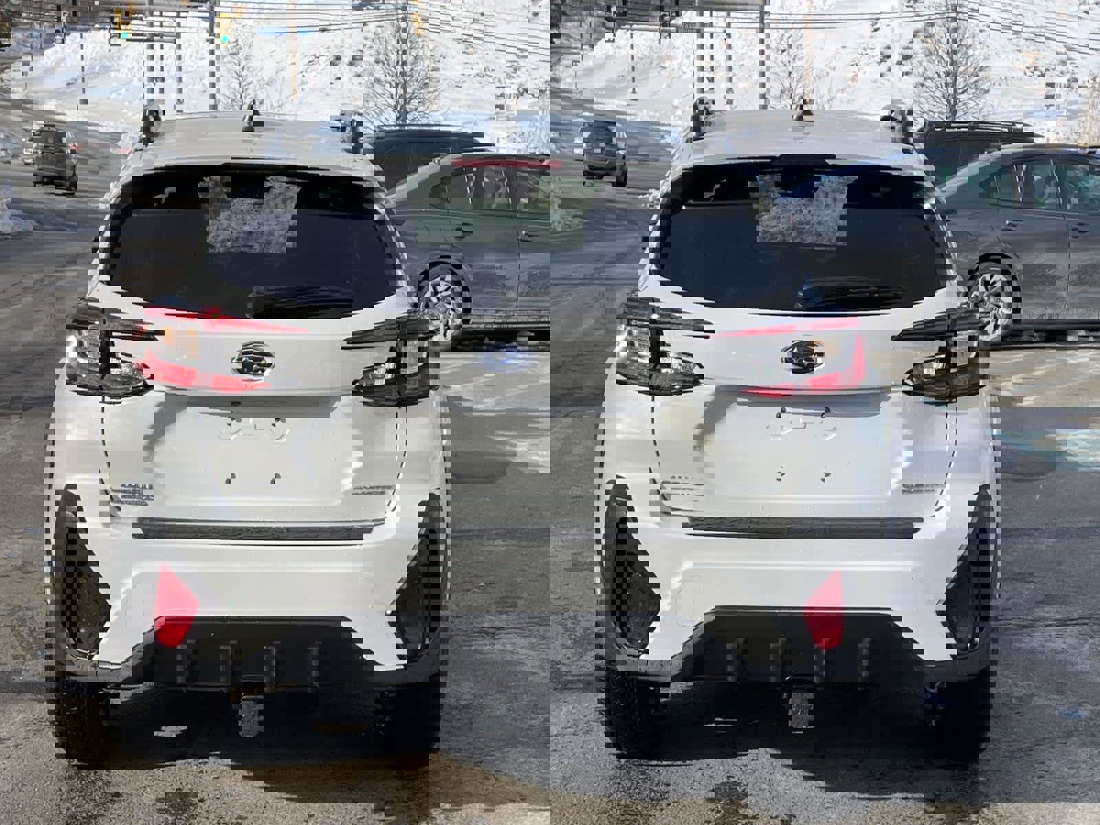 Used 2025 Subaru Crosstrek 2.0i Premium image 4