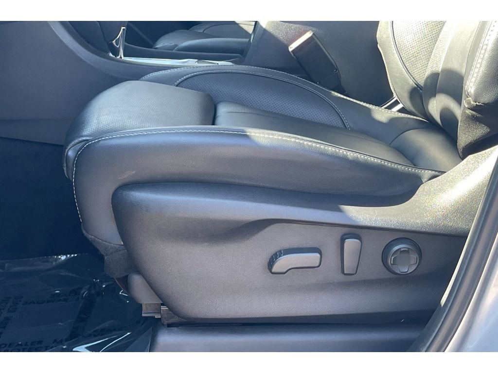 Certified 2023 Subaru Ascent Limited w/ Technology Package image 13