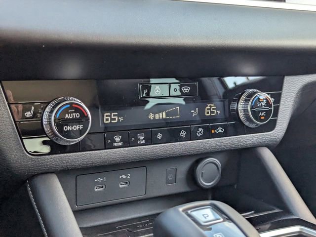 New 2026 Mitsubishi Outlander SE AWD/4WD image 16