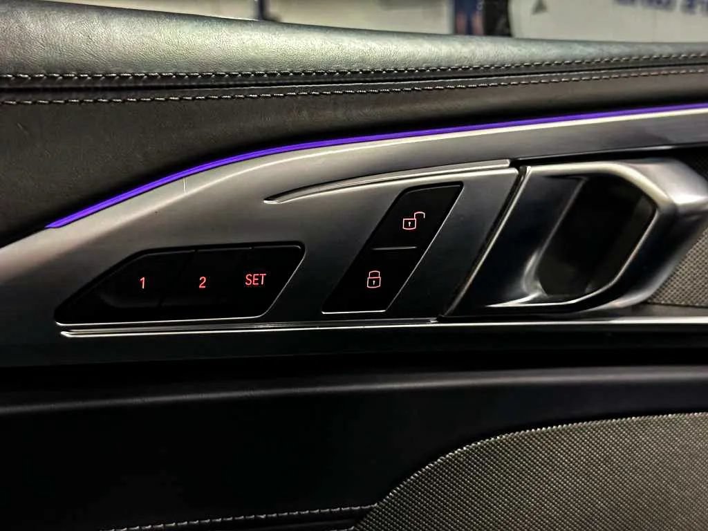 Used 2019 BMW M850i xDrive Coupe AWD/4WD image 17