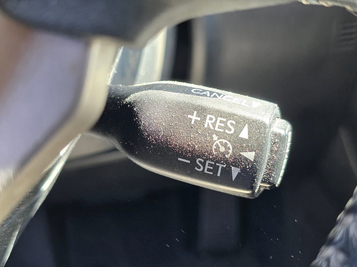 Used 2016 Lexus IS 200t RWD image 35