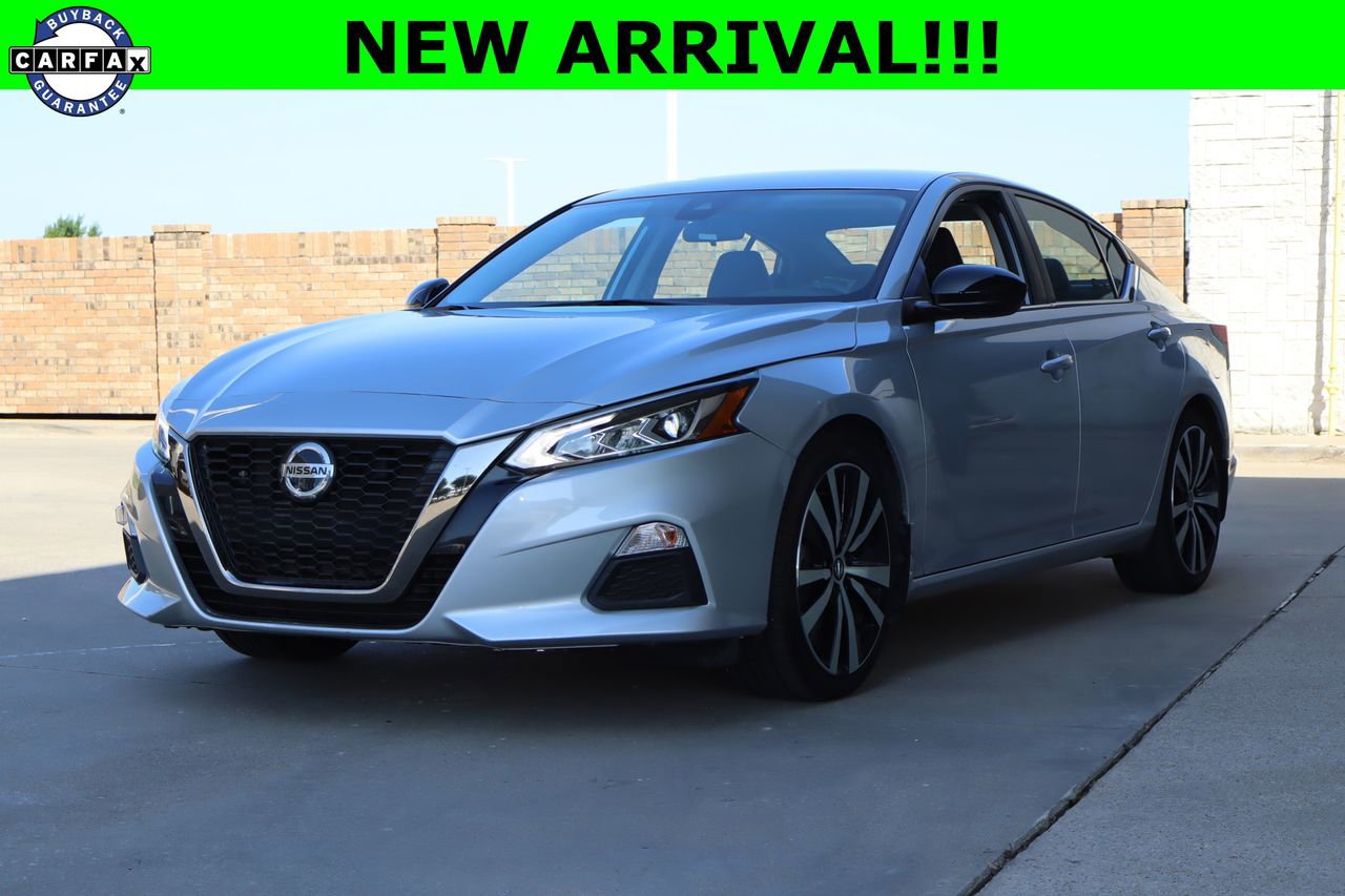 Used 2020 Nissan Altima 2.5 SR FWD video 1