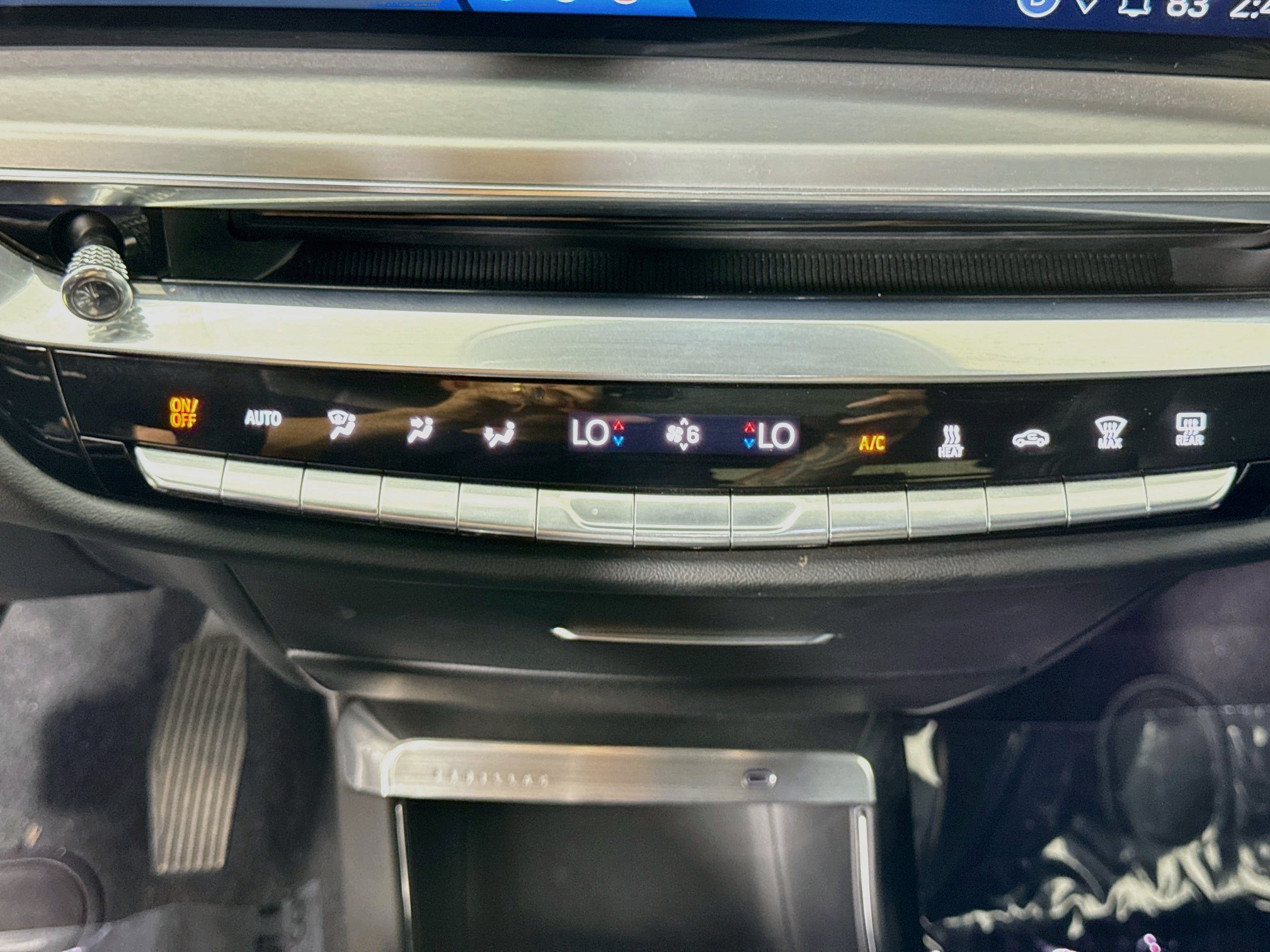 Used 2024 Cadillac Lyriq Luxury RWD image 18