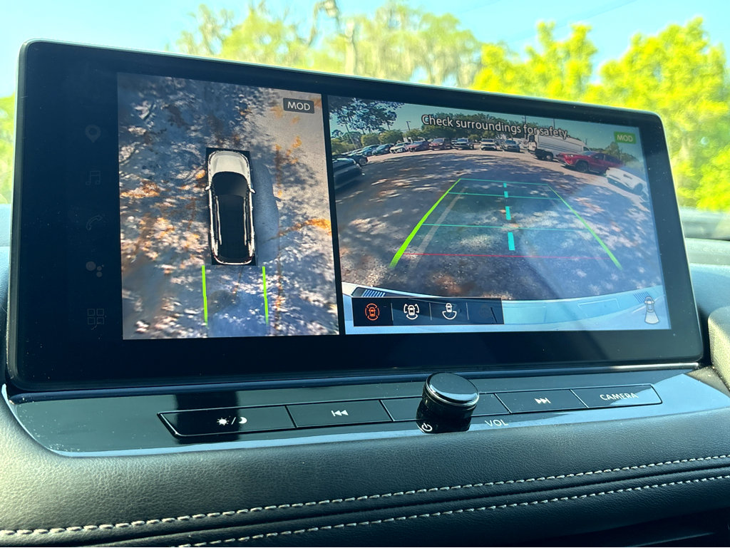 Used 2024 Nissan Rogue SL w/ SL Premium Package image 9