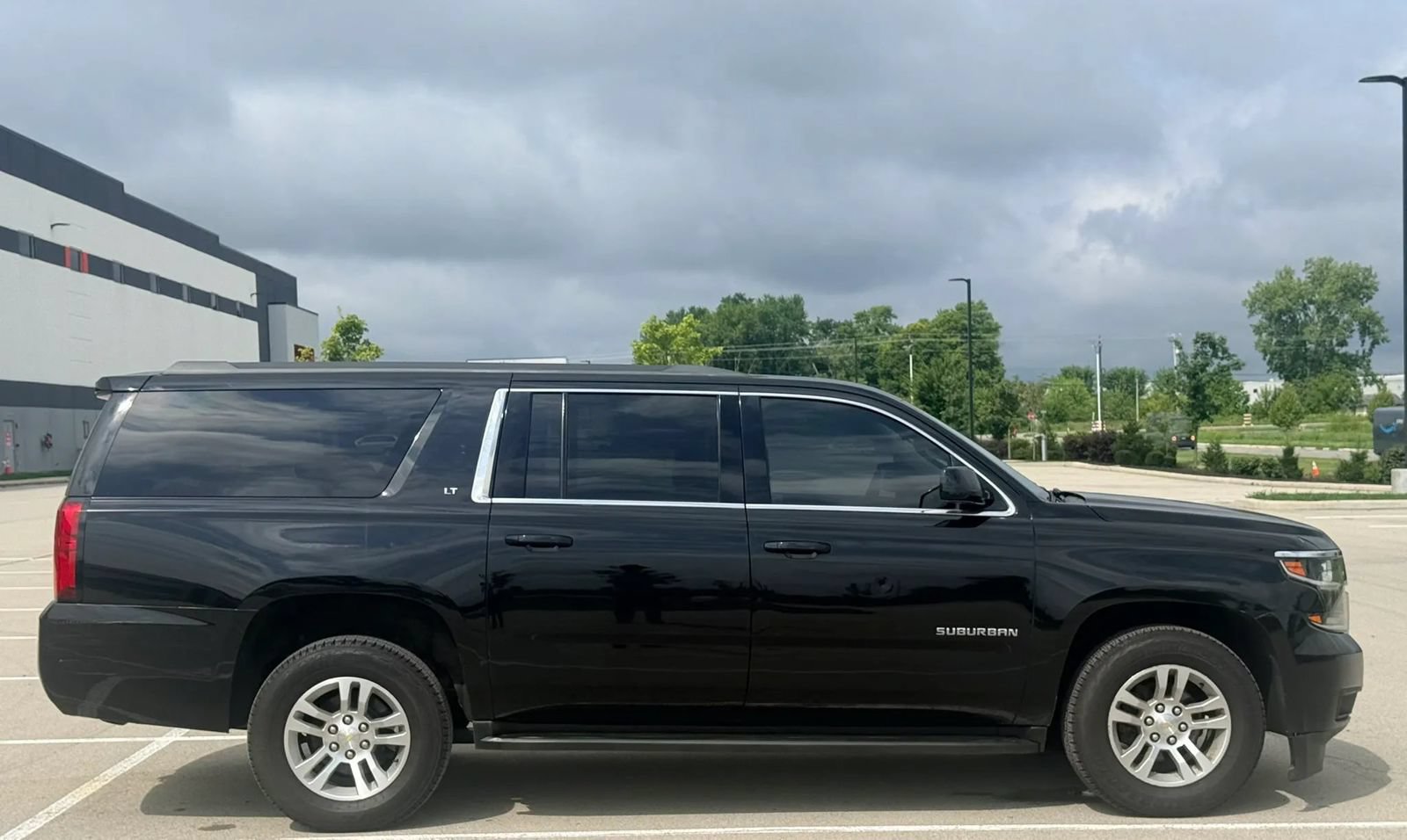 Used 2015 Chevrolet Suburban LT AWD/4WD image 5