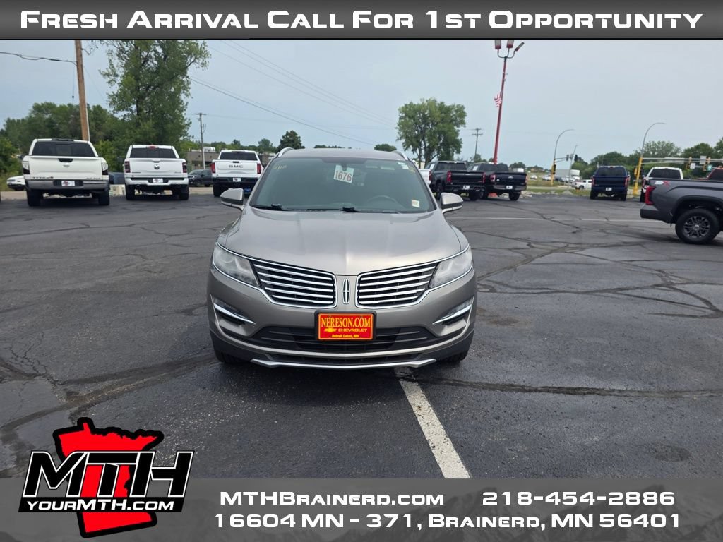 Used 2017 Lincoln MKC Premiere AWD/4WD image 3