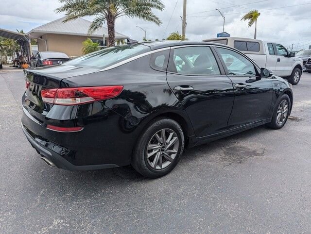 Used 2020 Kia Optima LX image 6