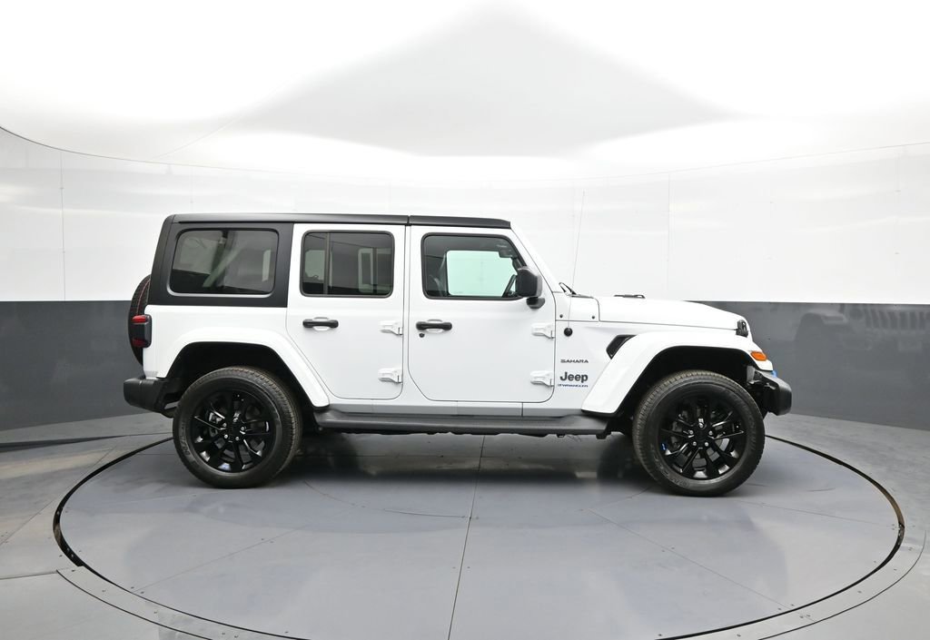 Used 2023 Jeep Wrangler Unlimited Sahara w/ Cold Weather Group image 5