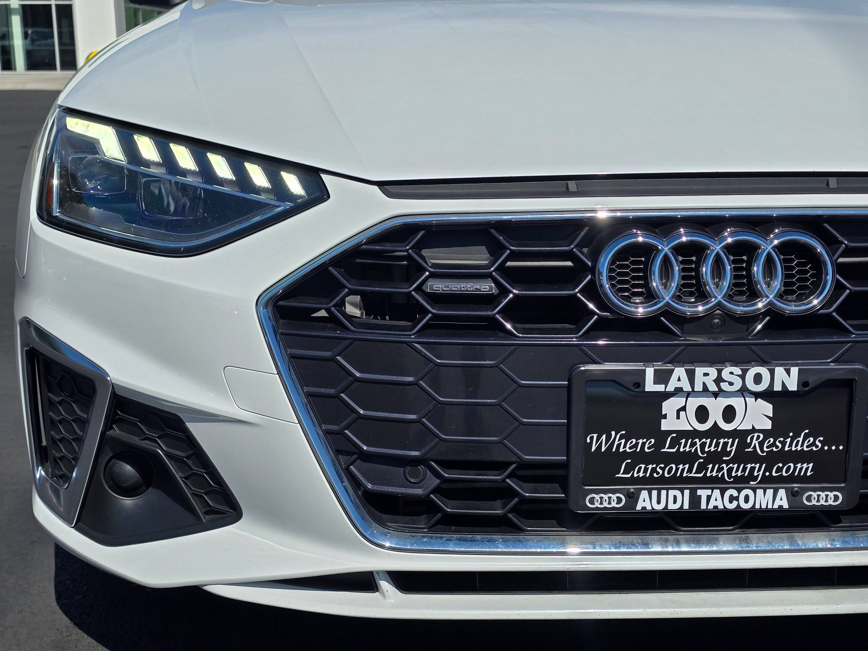 Used 2022 Audi A4 2.0T Premium Plus AWD/4WD image 30