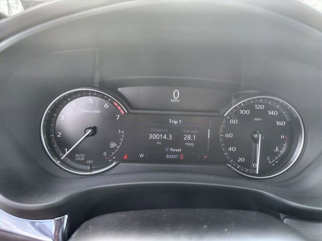 Used 2023 Cadillac XT4 Luxury w/ Cold Weather Package image 11