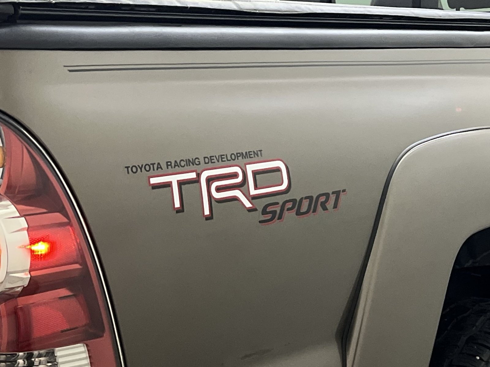 Used 2013 Toyota Tacoma 4x4 Access Cab V6 w/ TRD Sport Pkg image 28