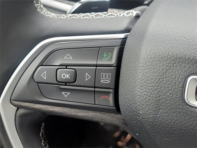 Used 2023 Jeep Grand Cherokee Limited image 17