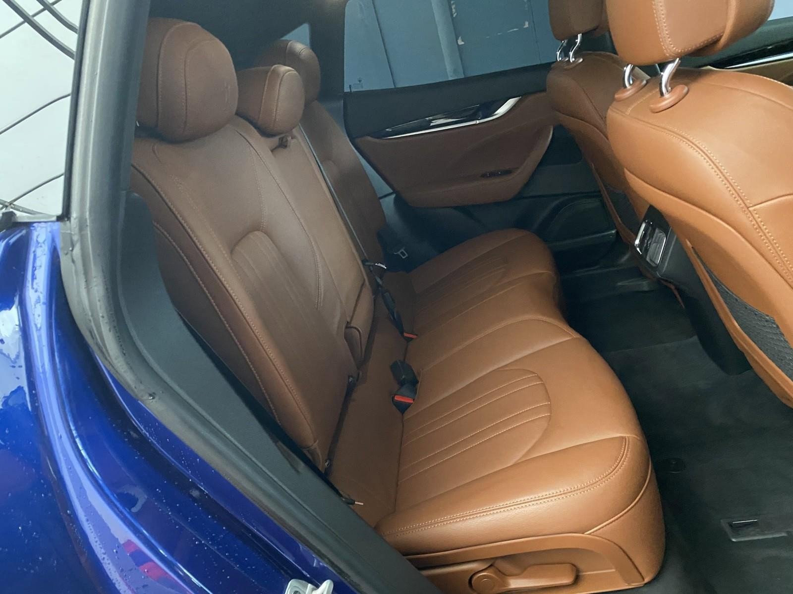 Used 2018 Maserati Levante image 12