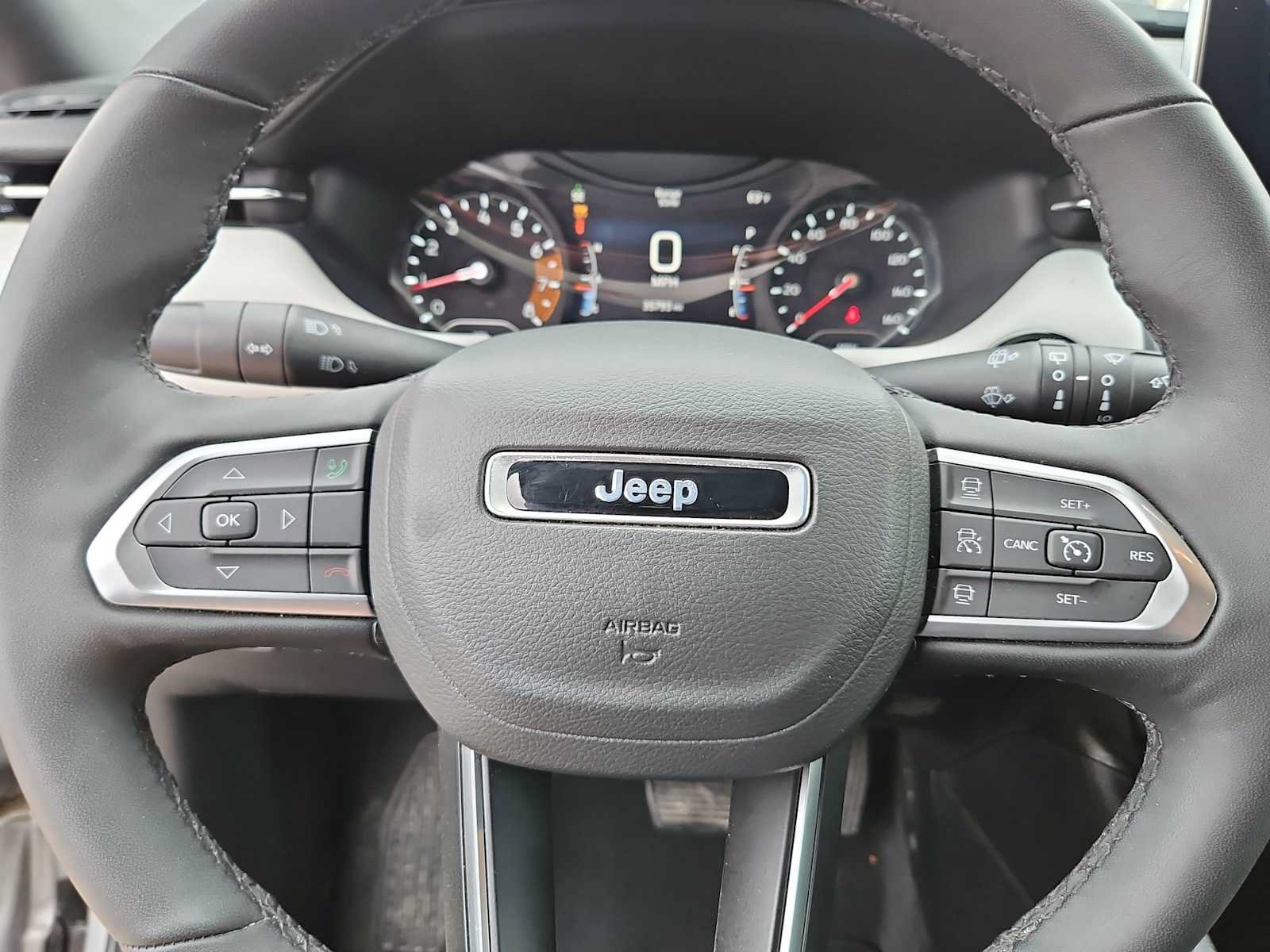 Used 2025 Jeep Compass Limited AWD/4WD image 19