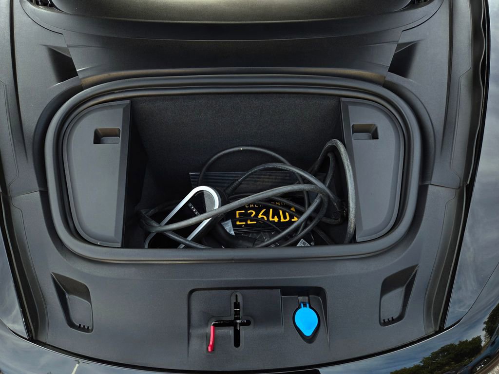 Used 2022 Porsche Taycan Turbo S w/ Premium Package image 38