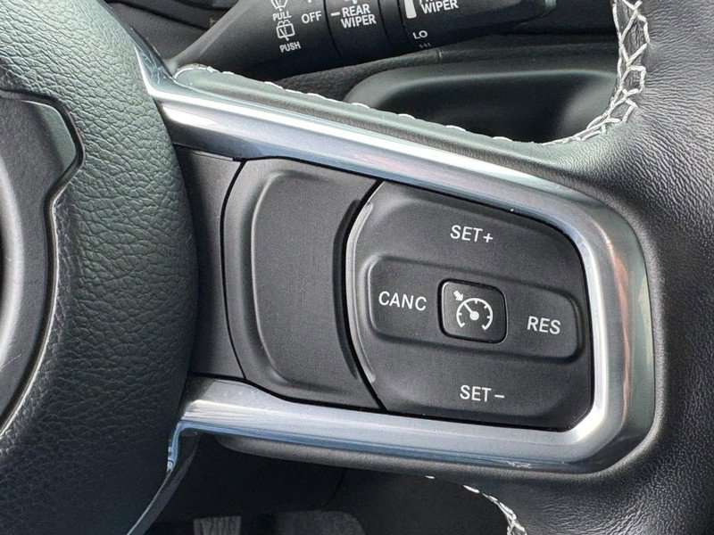 Used 2022 Jeep Wrangler Unlimited Sahara w/ Cold Weather Group image 19