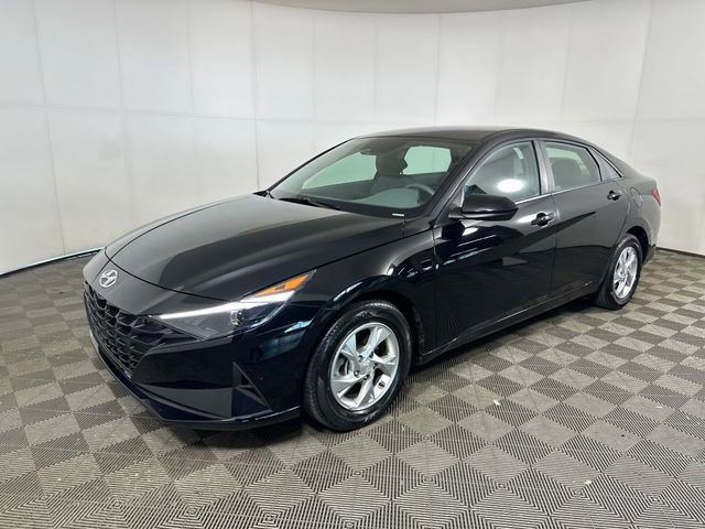 Certified 2023 Hyundai Elantra SE w/ Cargo Package FWD image 7