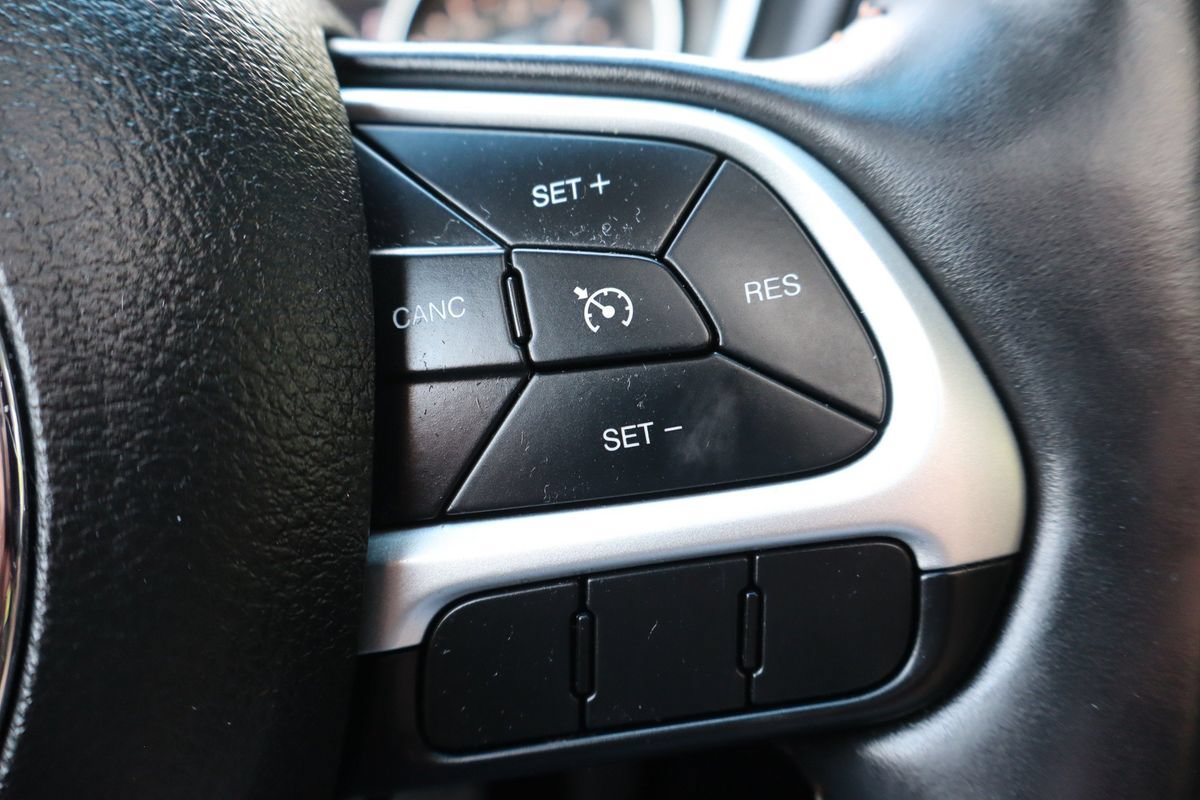 Used 2019 Jeep Compass Limited AWD/4WD image 31