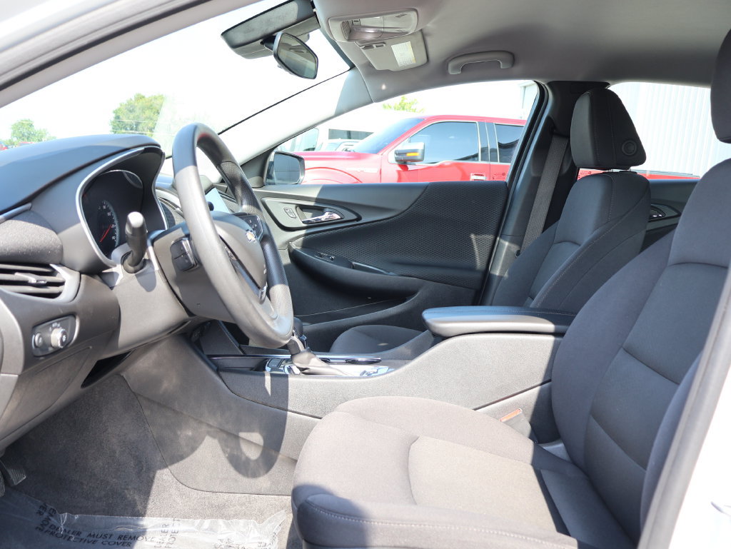 Used 2024 Chevrolet Malibu LT FWD image 22